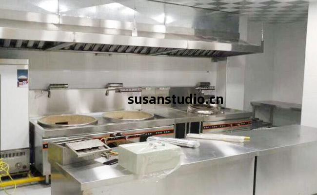 恩陽(yang)幼(you)兒園(yuan)廚房(fang)設備2