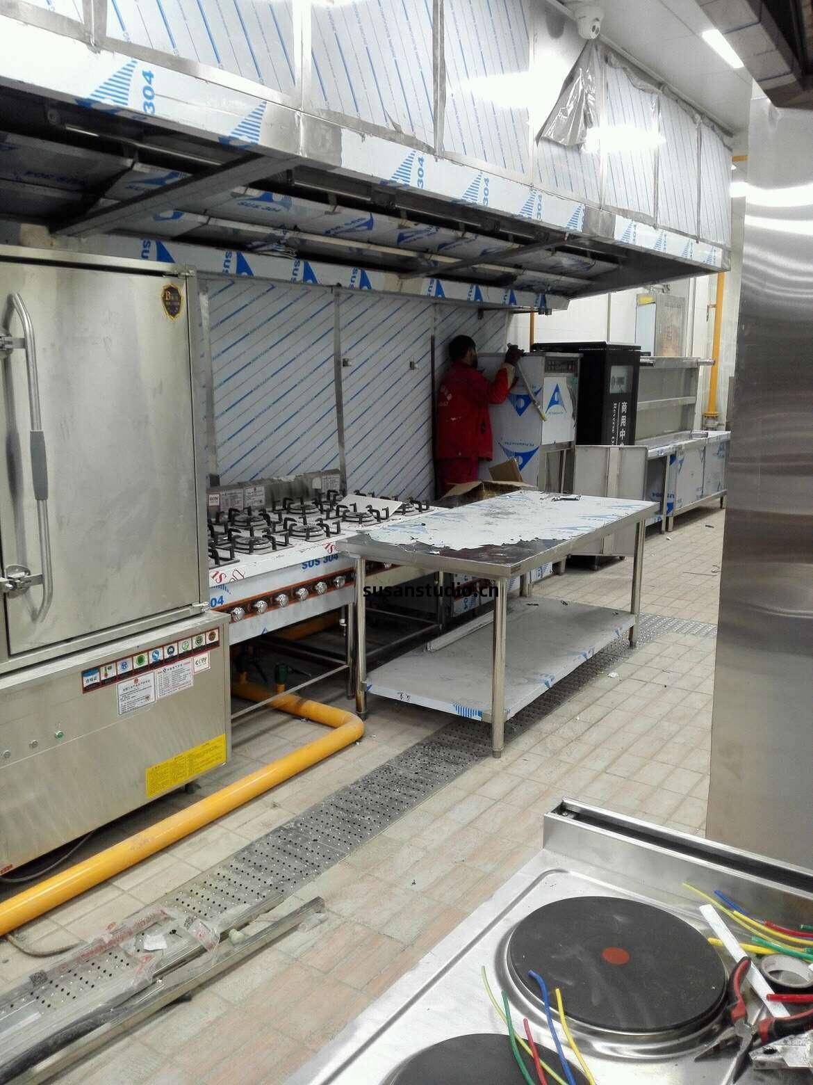 商用(yong)廚房(fang)工程(cheng)1