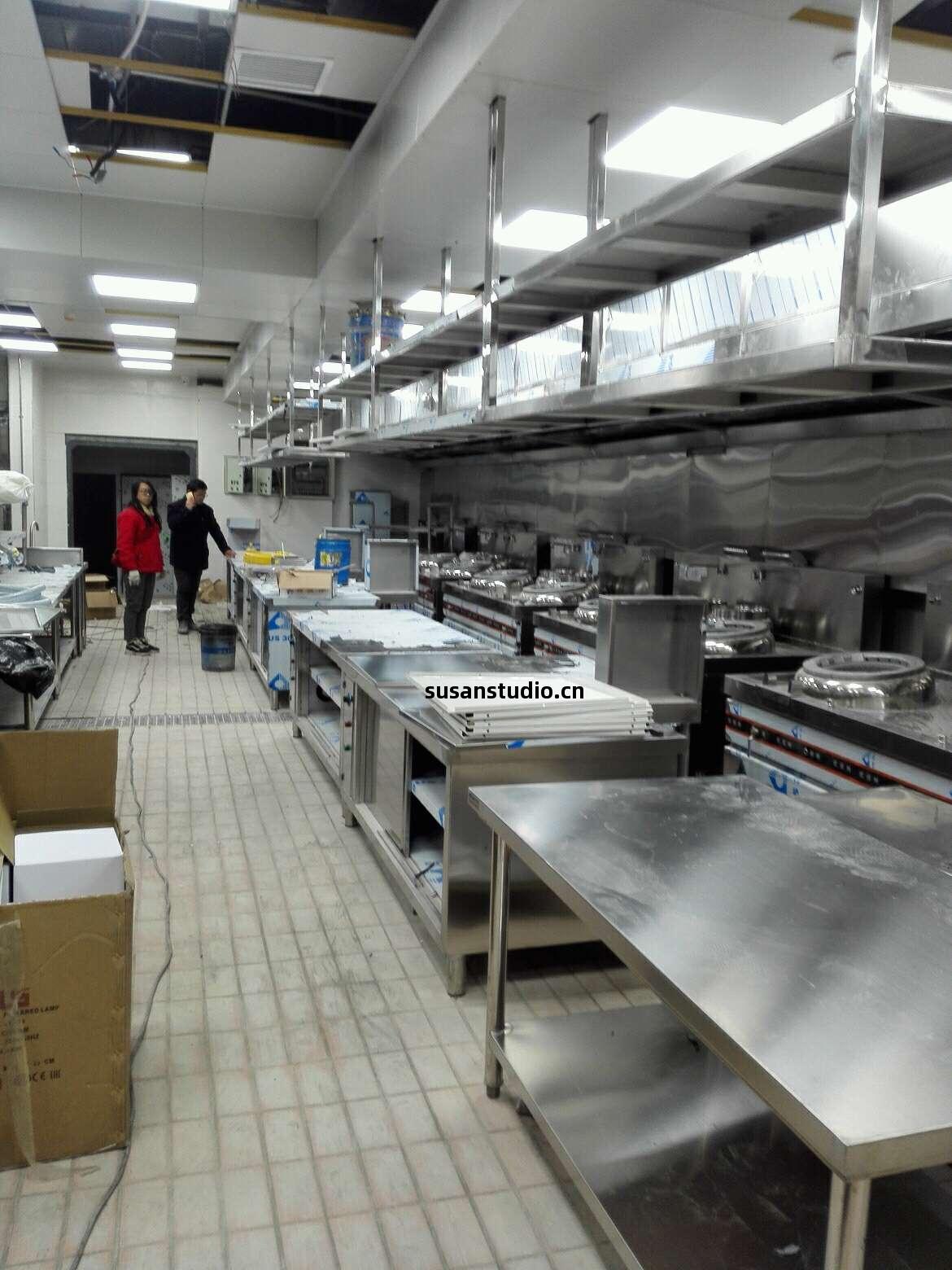 商用(yong)廚房(fang)工程(cheng)2