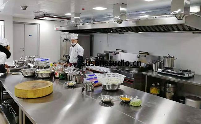 成(cheng)都(dou)幼(you)兒(er)園學校(xiao)食堂廚房設(she)備過程(cheng)項目(mu)3