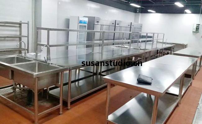 貴(gui)州(zhou)遵(zun)義(yi)外國(guo)語(yu)學(xue)校食(shi)堂(tang)廚房設備(bei)項目4