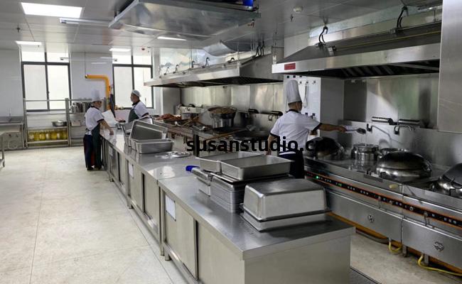 成都學校廚房設(she)備(bei)工(gong)程項(xiang)目