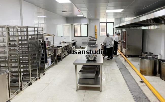 成(cheng)都學校廚房設(she)備(bei)工(gong)程項(xiang)目2