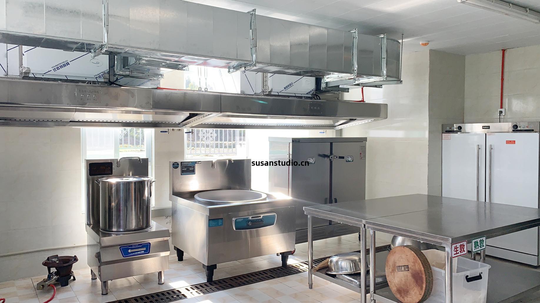 幼兒(er)園(yuan)學(xue)校廚(chu)房(fang)設(she)備2