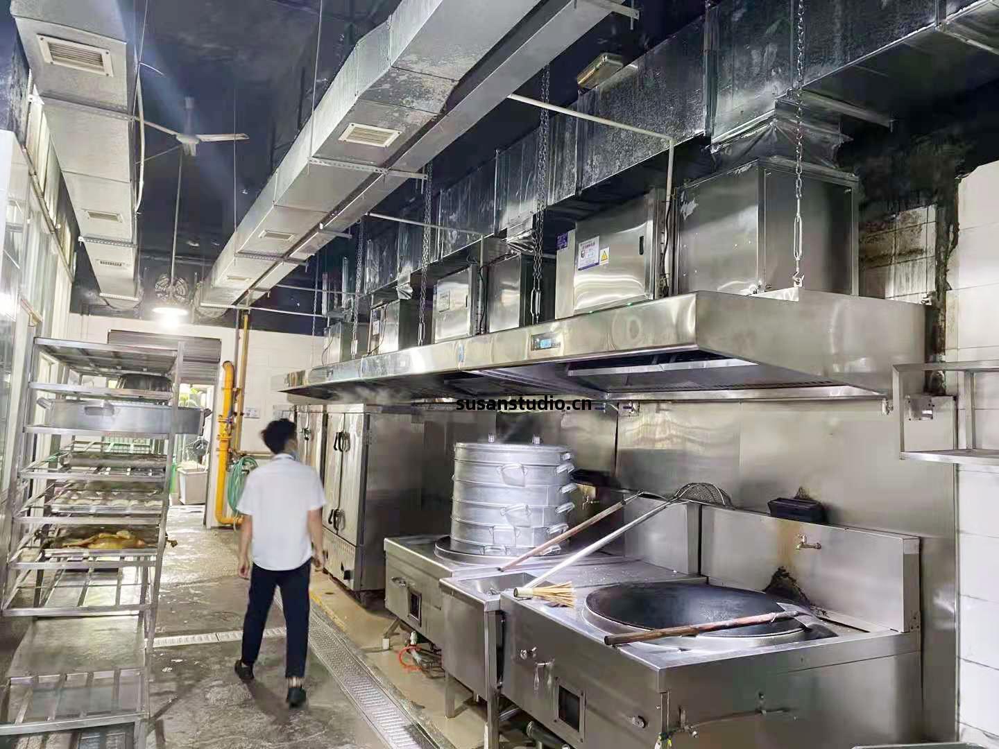 食(shi)堂廚(chu)房設(she)備(bei)工(gong)程(cheng)