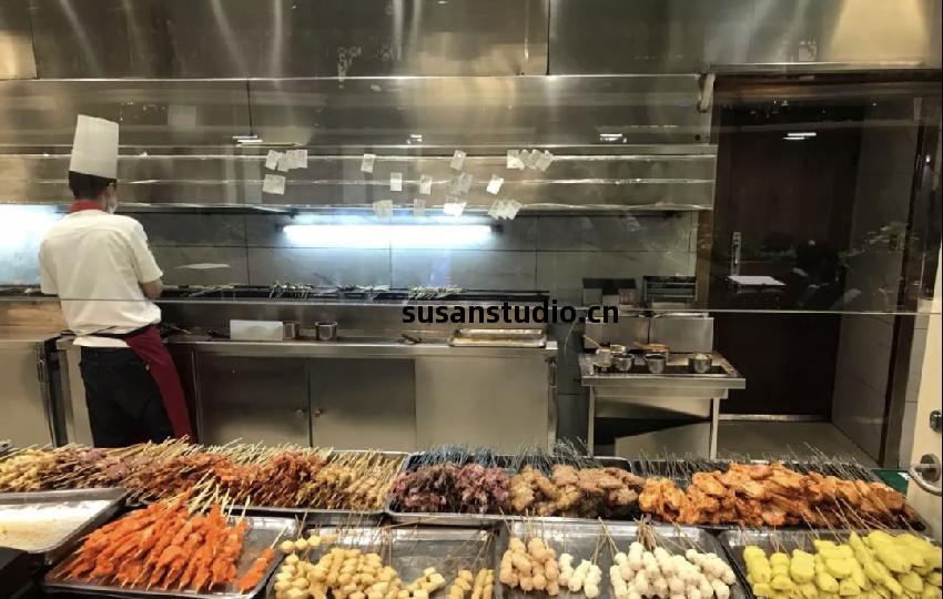 餐廳(ting)廚房設備