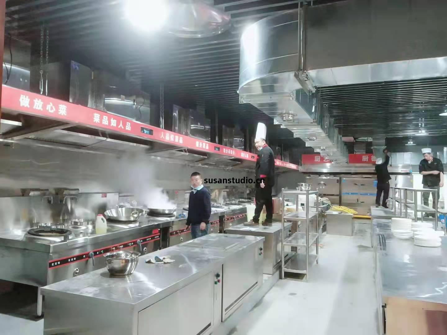 飯店(dian)廚(chu)房(fang)設(she)備(bei)