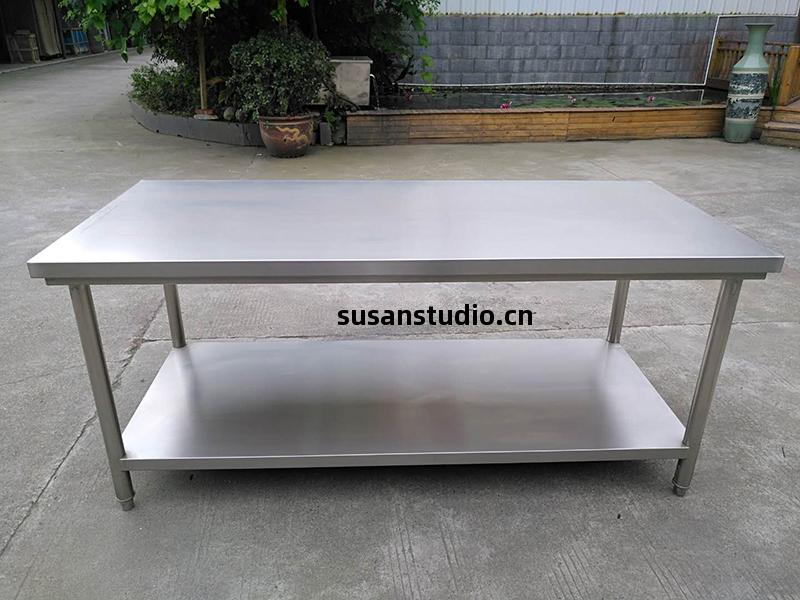 不銹(xiu)鋼(gang)工作臺