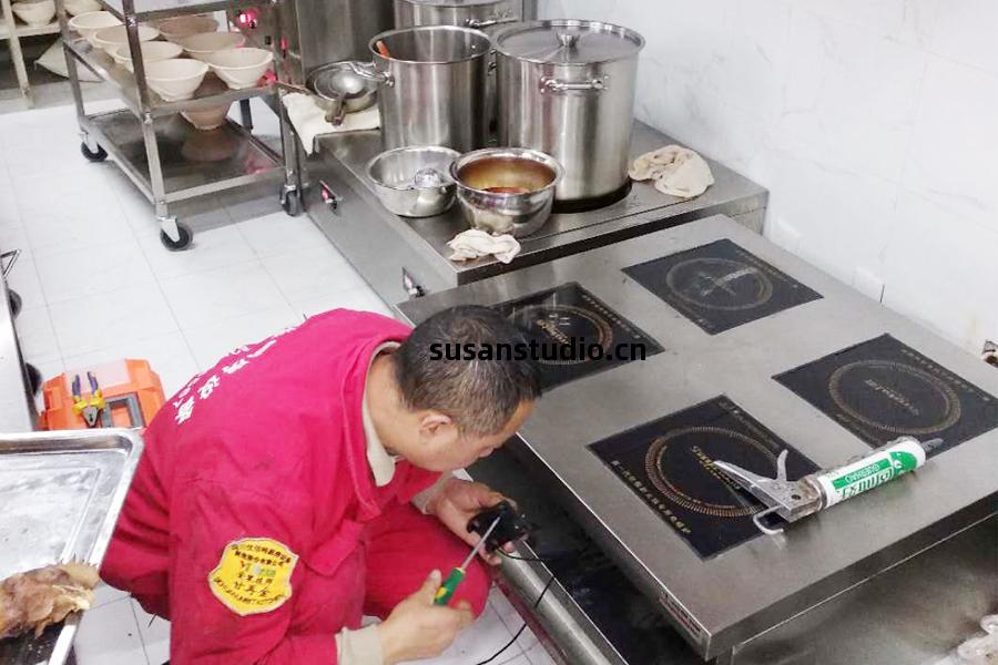 優佰特(te)廚房設備公司(si)的(de)售(shou)後(hou)服務(wu)就(jiu)是(shi)好(hao)，難怪(guai)那(na)麽多人(ren)選擇