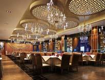 成都(dou)火鍋店(dian)廚(chu)房(fang)設(she)備廠家告(gao)訴(su)妳(ni)名(ming)廚(chu)亮(liang)竈背後(hou)的消(xiao)費心理(li)