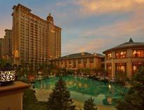 成都(dou)五星(xing)級(ji)酒店(dian)廚(chu)房(fang)設(she)備廠家和妳(ni)談談星級(ji)酒店(dian)行政(zheng)總廚(chu)崗位(wei)