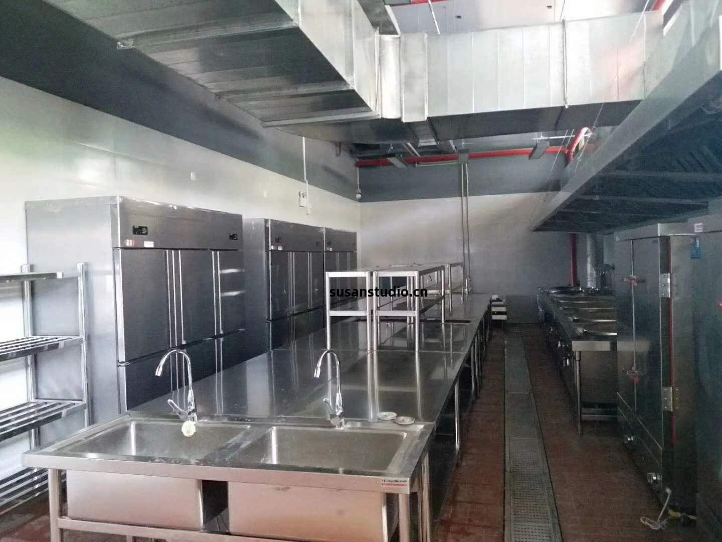 成都(dou)食堂廚(chu)房(fang)設(she)備公司(si)告(gao)訴(su)妳(ni)食堂廚(chu)房(fang)設(she)備的(de)保養與(yu)安裝