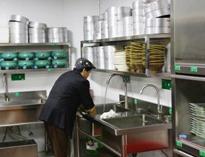 商用(yong)廚(chu)房(fang)設(she)計師談(tan)廚(chu)房(fang)洗碗(wan)間(jian)的(de)設(she)計