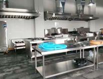 成(cheng)都酒(jiu)店(dian)廚房設(she)備公(gong)司(si)告訴(su)妳如何(he)才(cai)能設(she)計(ji)出更(geng)好(hao)的酒(jiu)店(dian)廚房