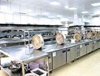 成(cheng)都(dou)酒(jiu)店(dian)廚(chu)房(fang)設備公司告訴(su)妳(ni)明(ming)檔廚(chu)房(fang)布(bu)局設計特點(dian)