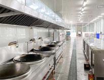 成(cheng)都商用(yong)廚(chu)具(ju)公司告訴妳(ni)商用(yong)酒(jiu)店(dian)廚(chu)房設(she)計(ji)方法