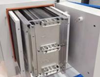 不銹鋼廚具公(gong)司(si)告(gao)訴(su)妳(ni)油(you)煙(yan)凈化(hua)器(qi)的(de)清(qing)洗周期以及(ji)清(qing)洗方法