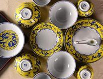 商用(yong)廚(chu)具(ju)中常(chang)用的(de)商用(yong)餐具有(you)哪(na)些