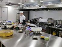 商用(yong)廚房設(she)備(bei)公(gong)司(si)和(he)妳(ni)聊(liao)聊(liao)商用廚房到(dao)底有那些(xie)特點