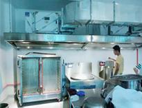 成(cheng)都廚房(fang)設(she)備生(sheng)產廠(chang)家告訴(su)妳餐(can)廳(ting)廚房(fang)設(she)計的(de)標準(zhun)