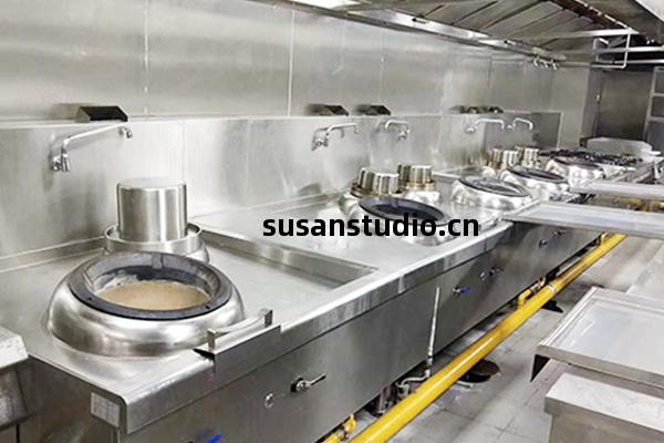 成(cheng)都食堂廚(chu)房設(she)備廠家(jia)教(jiao)妳設(she)計(ji)商用廚(chu)房涼菜間(jian)