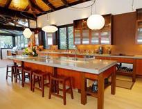 四川(chuan)商(shang)用廚房用具設備(bei)廠(chang)家(jia)告(gao)訴(su)妳會所(suo)廚房工程細(xi)節設計