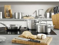 四(si)川廚房設備(bei)生產廠(chang)家(jia)和妳(ni)聊聊家(jia)用和商(shang)用廚房設備(bei)的保(bao)養(yang)維修(xiu)措(cuo)施(shi)