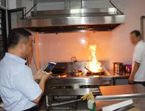 廚(chu)房設備(bei)生(sheng)產廠(chang)家告訴(su)妳(ni)商用廚房火(huo)災的(de)原(yuan)因