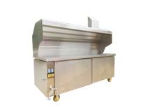 商(shang)用(yong)廚(chu)房工程公司告(gao)訴妳(ni)燒(shao)烤油煙(yan)凈(jing)化器(qi)和(he)壹(yi)般(ban)油煙(yan)凈(jing)化器(qi)有什(shen)麽差別呢(ne)