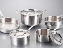 廚(chu)房設備廠(chang)家告訴妳(ni)不銹(xiu)鋼(gang)廚(chu)具和(he)臺(tai)面有什麽(me)優(you)點(dian)