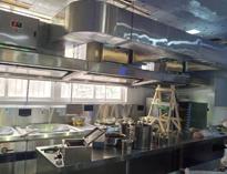 成(cheng)都酒店廚房設備(bei)廠(chang)家告(gao)訴(su)妳酒店廚房工程的(de)需(xu)要(yao)註(zhu)意(yi)的(de)事項(xiang)