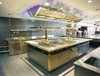 成(cheng)都(dou)餐(can)廳(ting)廚(chu)房(fang)設(she)備(bei)廠(chang)家(jia)告(gao)訴(su)妳西餐(can)廚(chu)房(fang)設(she)備(bei)有(you)哪些